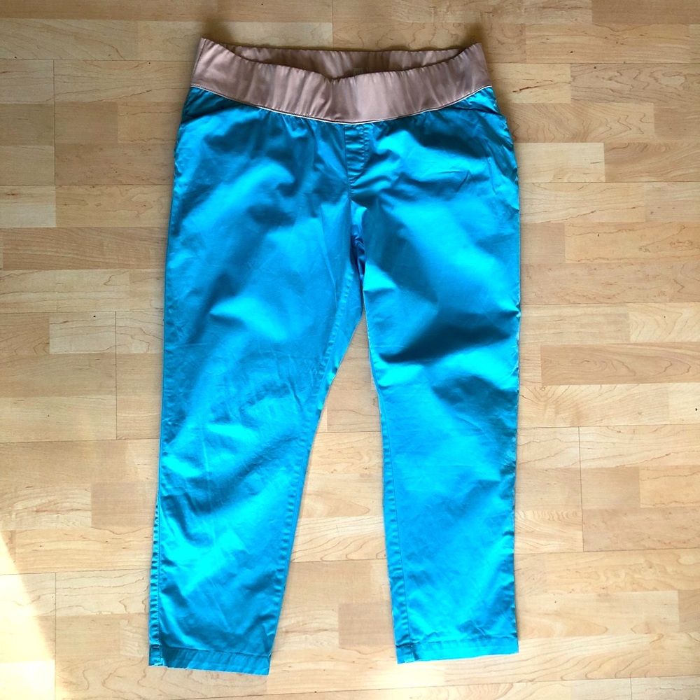 GAP Girlfriend Sky Blue Khaki